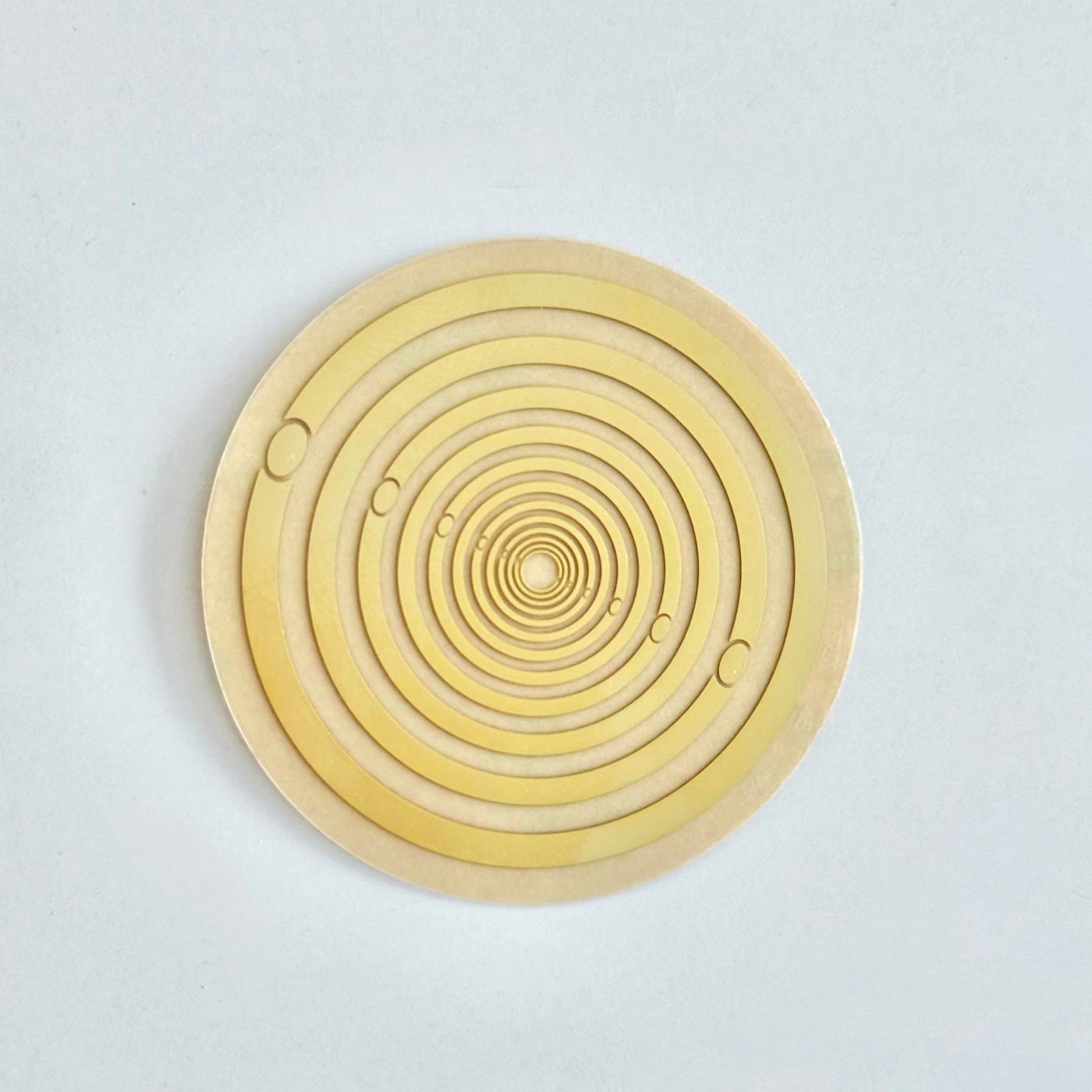 bio-arc-disc — ภาพจากผู้ผลิต Light Mandalas